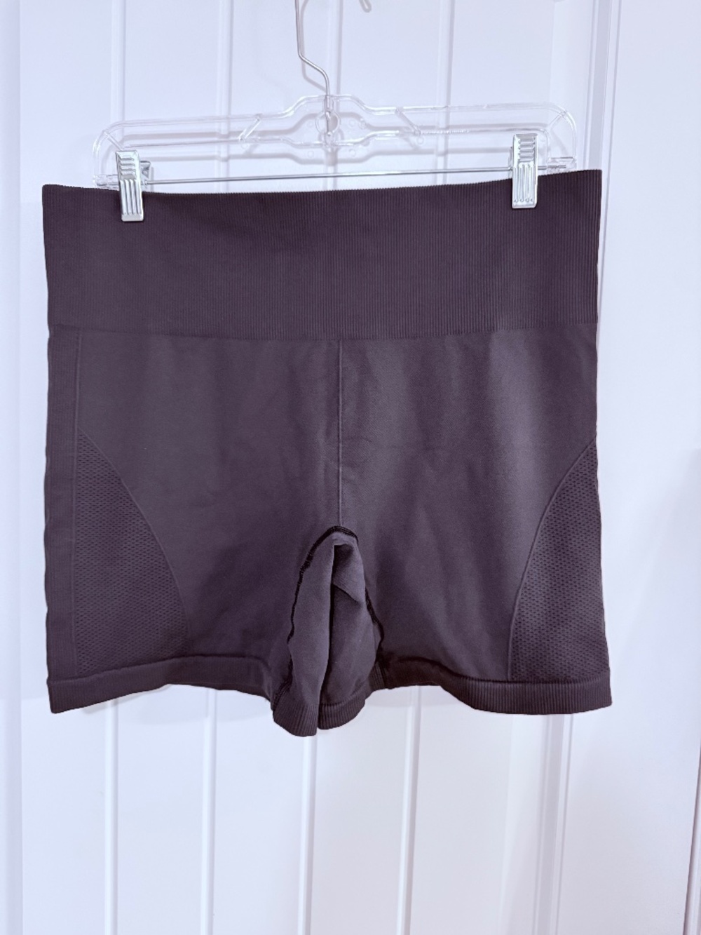 Lululemon Sculpt Shortie Shorts Womens Sz 12 Seamless Black Run Yoga Gym Stretch